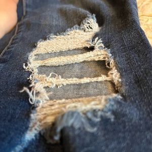 Dark Wash Ripped American Eagle Jeans Size 00